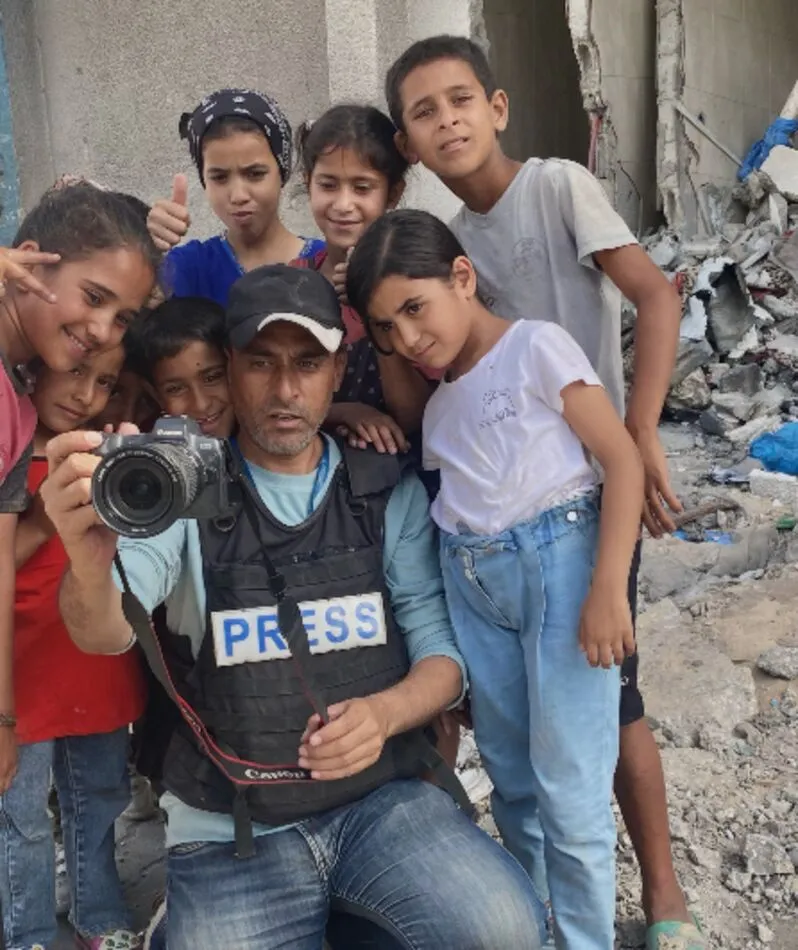 Affiche  spectacle : Exposition du reporter-photographe gazaoui Fadi Thabet, du 4 au 15 juillet, dans l'enceinte du théâtre