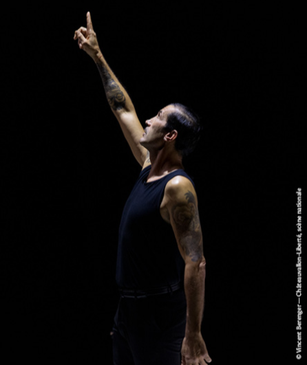 Affiche du spectacle A l'ombre du réverbère